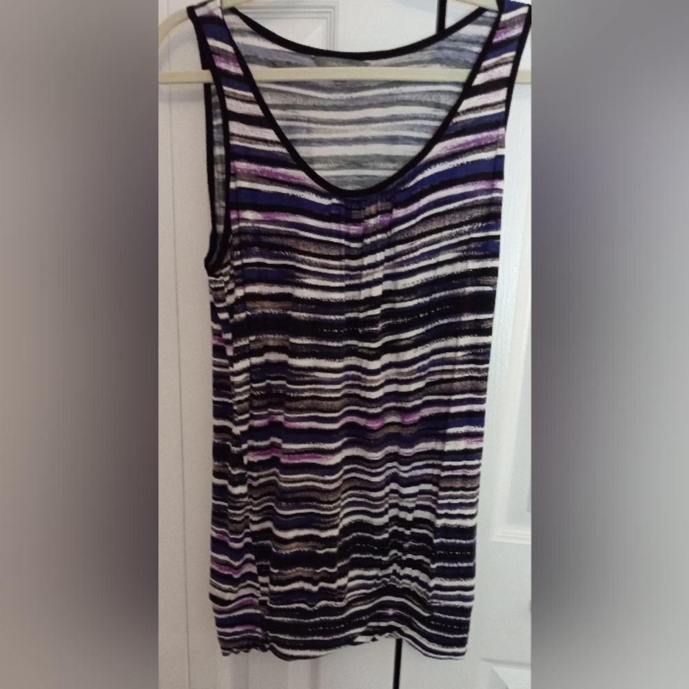 Daisy Fuentes tank top